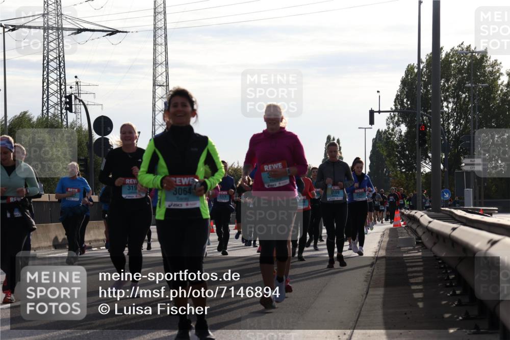 03.10.2024 - Köhlbrandbrückenlauf Luisa Fischer http://msf.ph/oto/7146894 03.10.2024 09:22:13 Position 3 319, 3064, 3328, 109, 2343 meine-sportfotos.de
