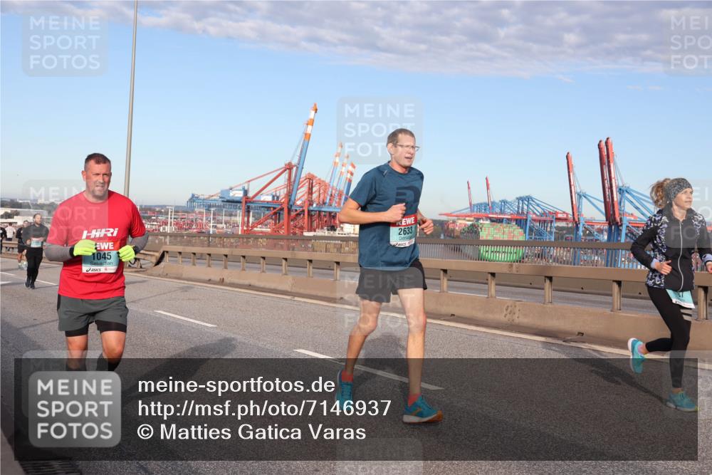 03.10.2024 - Köhlbrandbrückenlauf Matties Gatica Varas http://msf.ph/oto/7146937 03.10.2024 09:42:41 Position 2 1045, 2633 meine-sportfotos.de