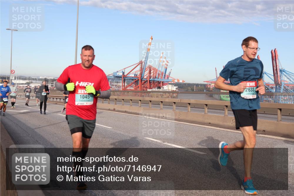 03.10.2024 - Köhlbrandbrückenlauf Matties Gatica Varas http://msf.ph/oto/7146947 03.10.2024 09:42:42 Position 2 1045, 2633 meine-sportfotos.de
