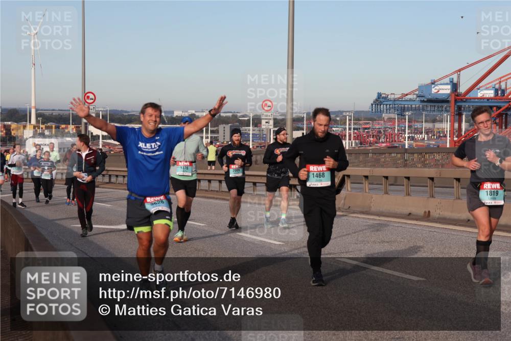 03.10.2024 - Köhlbrandbrückenlauf Matties Gatica Varas http://msf.ph/oto/7146980 03.10.2024 09:42:45 Position 2 3628, 1376, 2005, 500, 1468, 1819 meine-sportfotos.de