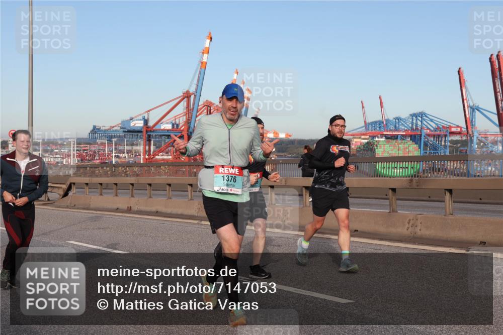 03.10.2024 - Köhlbrandbrückenlauf Matties Gatica Varas http://msf.ph/oto/7147053 03.10.2024 09:42:50 Position 2 1376 meine-sportfotos.de