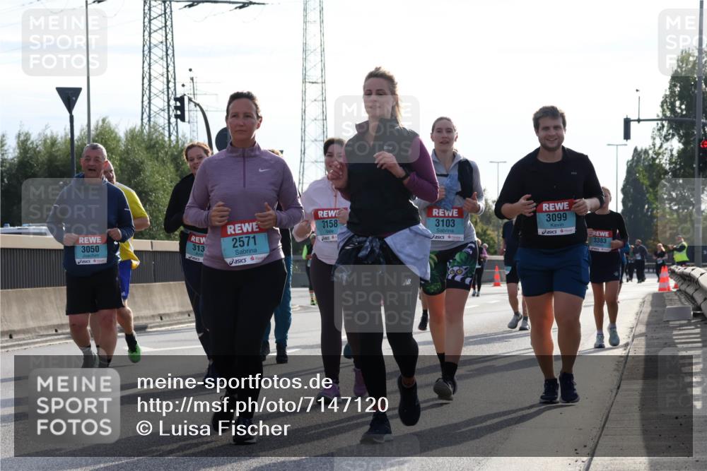 03.10.2024 - Köhlbrandbrückenlauf Luisa Fischer http://msf.ph/oto/7147120 03.10.2024 09:23:54 Position 3 3050, 313, 2571, 3158, 3103, 3099, 3383 meine-sportfotos.de