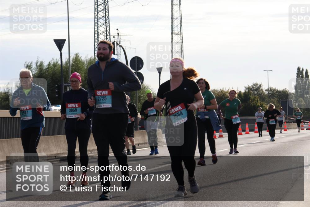 03.10.2024 - Köhlbrandbrückenlauf Luisa Fischer http://msf.ph/oto/7147192 03.10.2024 09:24:34 Position 3 3507, 3069, 2725, 3209, 2634, 2960, 3161 meine-sportfotos.de