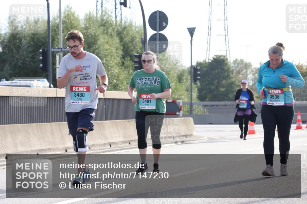 03.10.2024 - Köhlbrandbrückenlauf Luisa Fischer http://msf.ph/oto/7147230 03.10.2024 09:25:01 Position 3 7, 29, 2024, 3480, 3481, 3536 meine-sportfotos.de