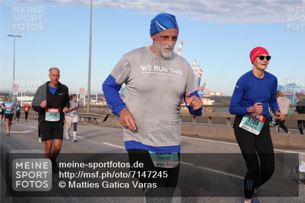 03.10.2024 - Köhlbrandbrückenlauf Matties Gatica Varas http://msf.ph/oto/7147245 03.10.2024 09:43:05 Position 2 2098, 1708 meine-sportfotos.de