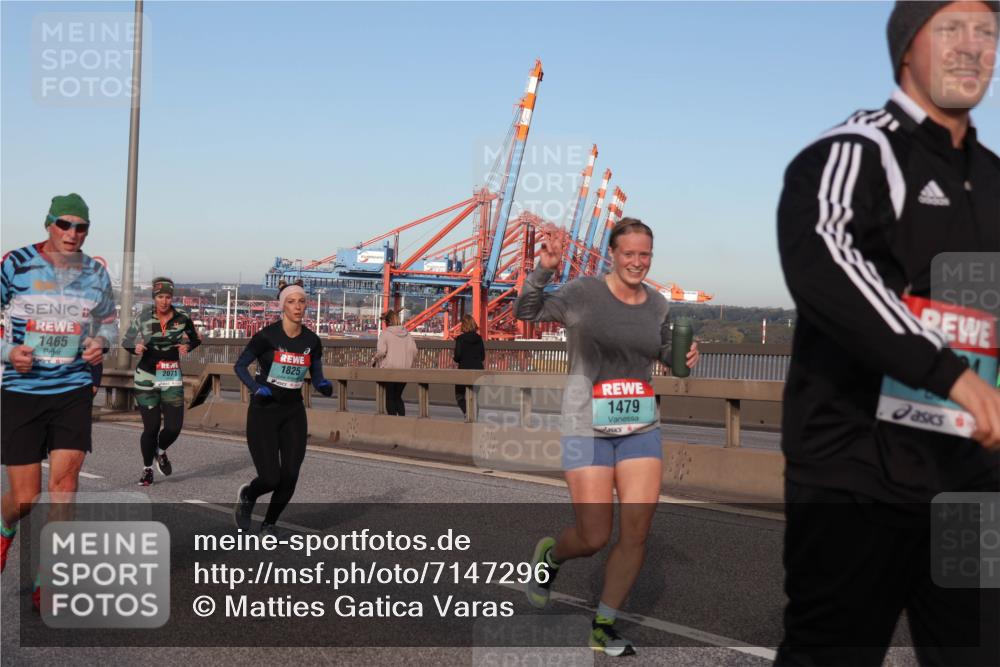 03.10.2024 - Köhlbrandbrückenlauf Matties Gatica Varas http://msf.ph/oto/7147296 03.10.2024 09:43:10 Position 2 1465, 2071, 1825, 4, 1479 meine-sportfotos.de