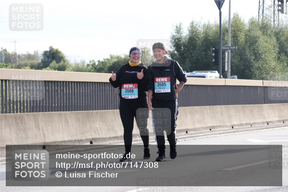03.10.2024 - Köhlbrandbrückenlauf Luisa Fischer http://msf.ph/oto/7147308 03.10.2024 09:25:47 Position 3 3588, 3585 meine-sportfotos.de