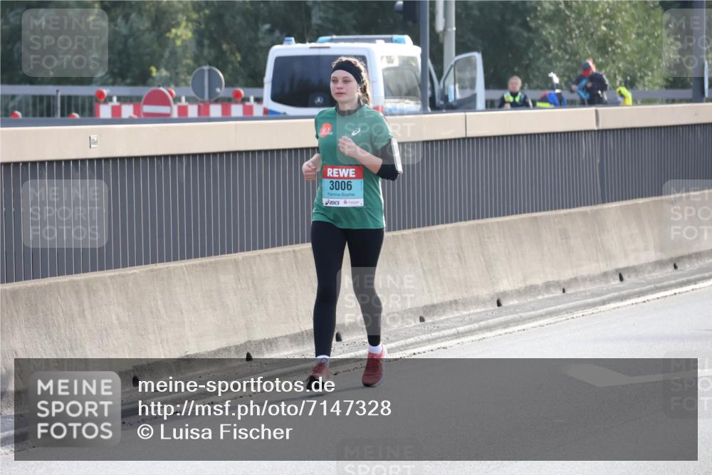 03.10.2024 - Köhlbrandbrückenlauf Luisa Fischer http://msf.ph/oto/7147328 03.10.2024 09:27:46 Position 3 3006 meine-sportfotos.de