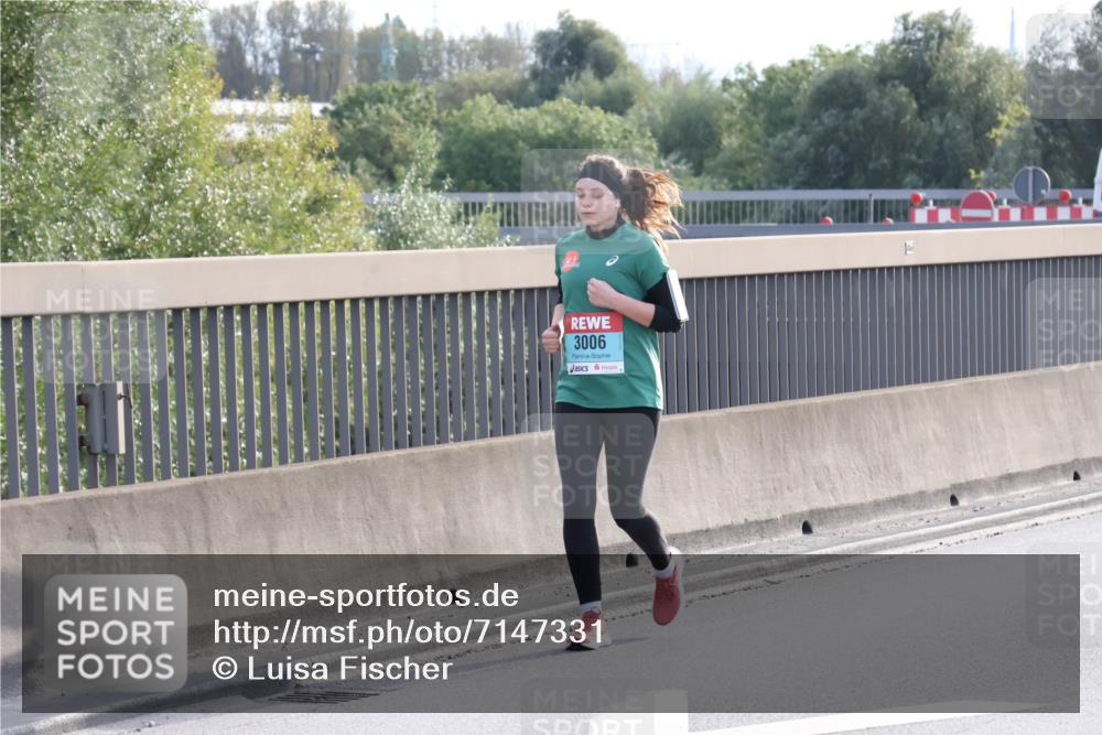 03.10.2024 - Köhlbrandbrückenlauf Luisa Fischer http://msf.ph/oto/7147331 03.10.2024 09:27:49 Position 3 3006 meine-sportfotos.de