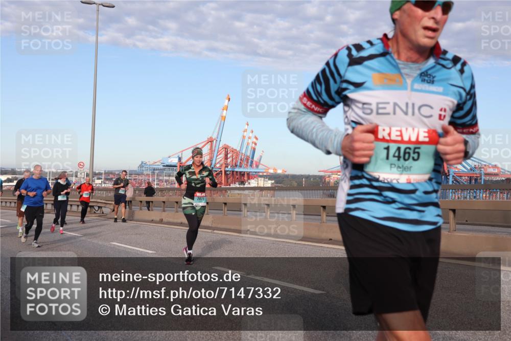 03.10.2024 - Köhlbrandbrückenlauf Matties Gatica Varas http://msf.ph/oto/7147332 03.10.2024 09:43:13 Position 2 2071, 1465 meine-sportfotos.de