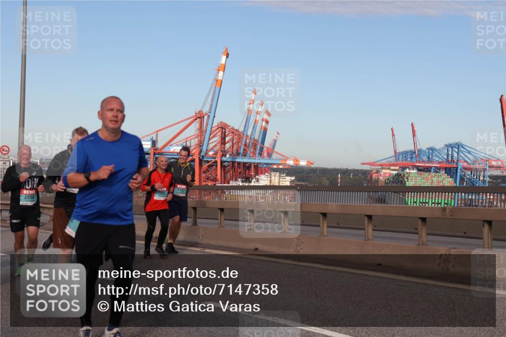 03.10.2024 - Köhlbrandbrückenlauf Matties Gatica Varas http://msf.ph/oto/7147358 03.10.2024 09:43:16 Position 2 1500, 1, 2238, 2092, 1147 meine-sportfotos.de