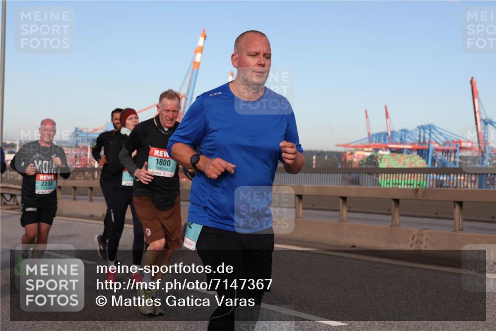 03.10.2024 - Köhlbrandbrückenlauf Matties Gatica Varas http://msf.ph/oto/7147367 03.10.2024 09:43:17 Position 2 2238, 1800 meine-sportfotos.de