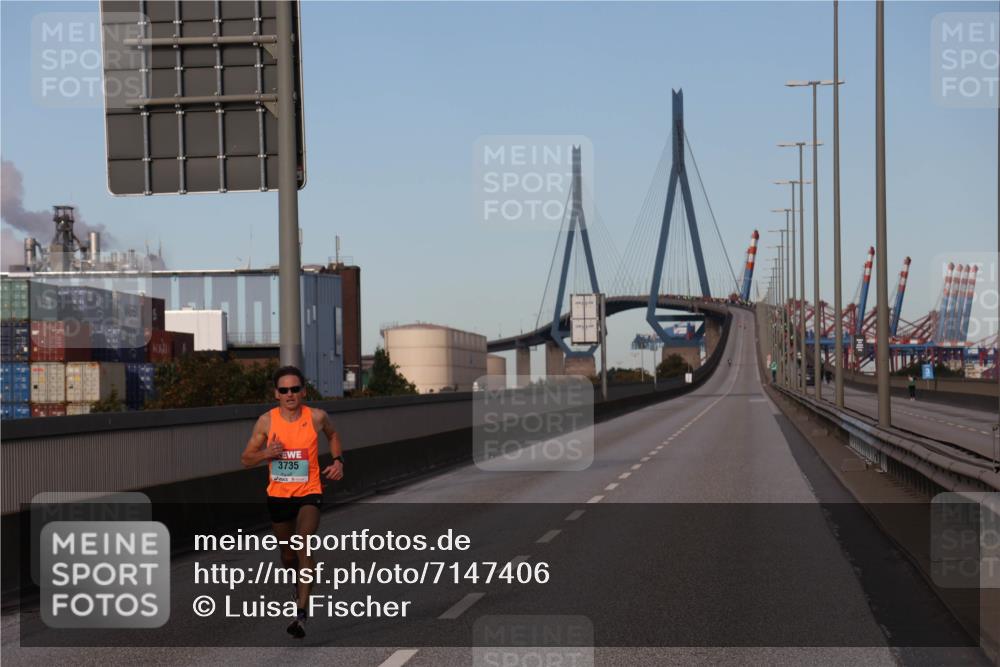 03.10.2024 - Köhlbrandbrückenlauf Luisa Fischer http://msf.ph/oto/7147406 03.10.2024 09:30:57 Position 3 3735 meine-sportfotos.de