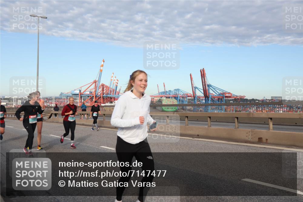03.10.2024 - Köhlbrandbrückenlauf Matties Gatica Varas http://msf.ph/oto/7147477 03.10.2024 09:43:29 Position 2 1566, 1784 meine-sportfotos.de