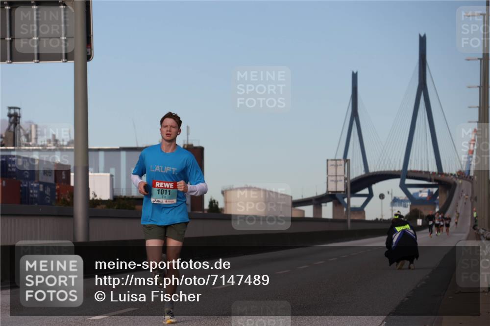 03.10.2024 - Köhlbrandbrückenlauf Luisa Fischer http://msf.ph/oto/7147489 03.10.2024 09:34:48 Position 3 1011 meine-sportfotos.de