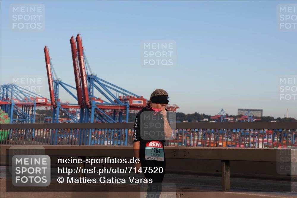 03.10.2024 - Köhlbrandbrückenlauf Matties Gatica Varas http://msf.ph/oto/7147520 03.10.2024 09:43:35 Position 2 1754 meine-sportfotos.de