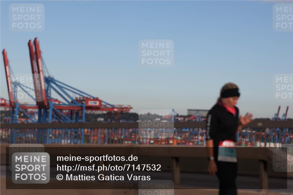 03.10.2024 - Köhlbrandbrückenlauf Matties Gatica Varas http://msf.ph/oto/7147532 03.10.2024 09:43:36 Position 2  meine-sportfotos.de