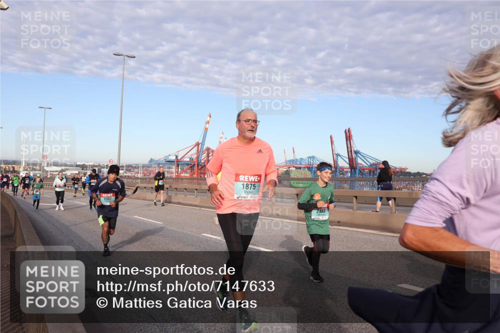 03.10.2024 - Köhlbrandbrückenlauf Matties Gatica Varas http://msf.ph/oto/7147633 03.10.2024 09:43:48 Position 2 1397, 1875, 2483 meine-sportfotos.de