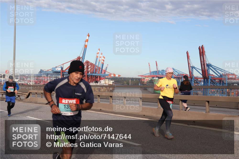 03.10.2024 - Köhlbrandbrückenlauf Matties Gatica Varas http://msf.ph/oto/7147644 03.10.2024 09:43:49 Position 2 2373, 13 meine-sportfotos.de