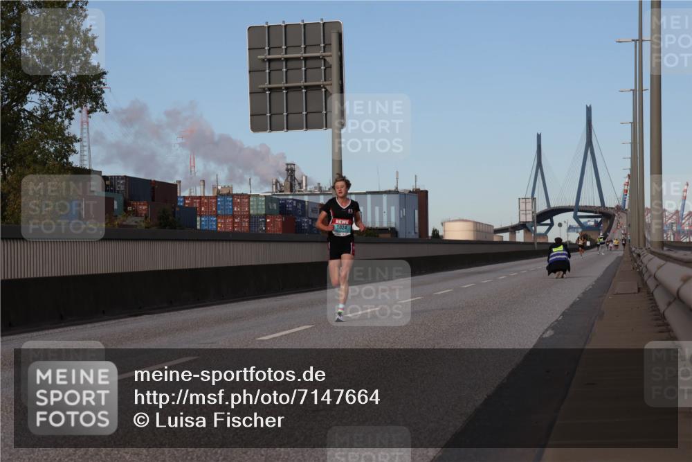 03.10.2024 - Köhlbrandbrückenlauf Luisa Fischer http://msf.ph/oto/7147664 03.10.2024 09:37:13 Position 3 1024 meine-sportfotos.de