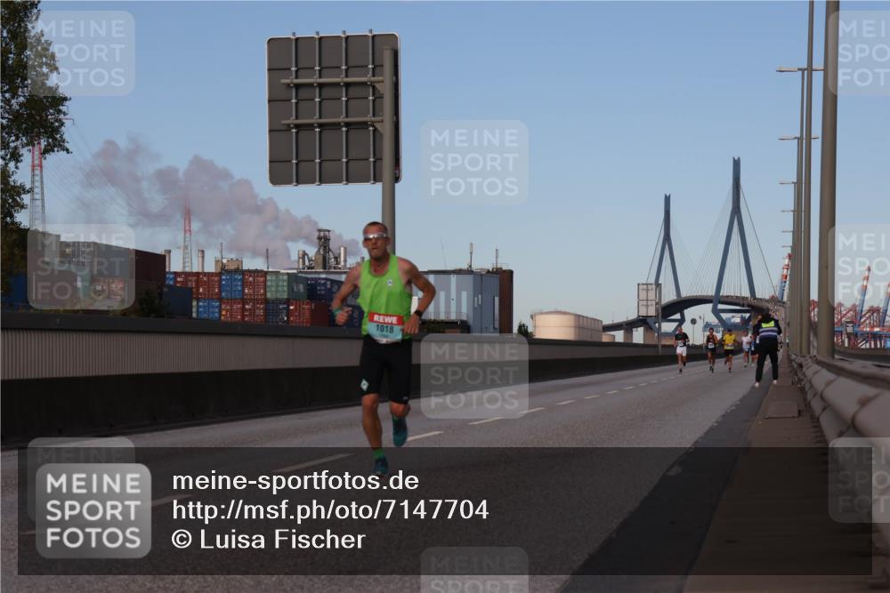 03.10.2024 - Köhlbrandbrückenlauf Luisa Fischer http://msf.ph/oto/7147704 03.10.2024 09:37:54 Position 3 1018 meine-sportfotos.de