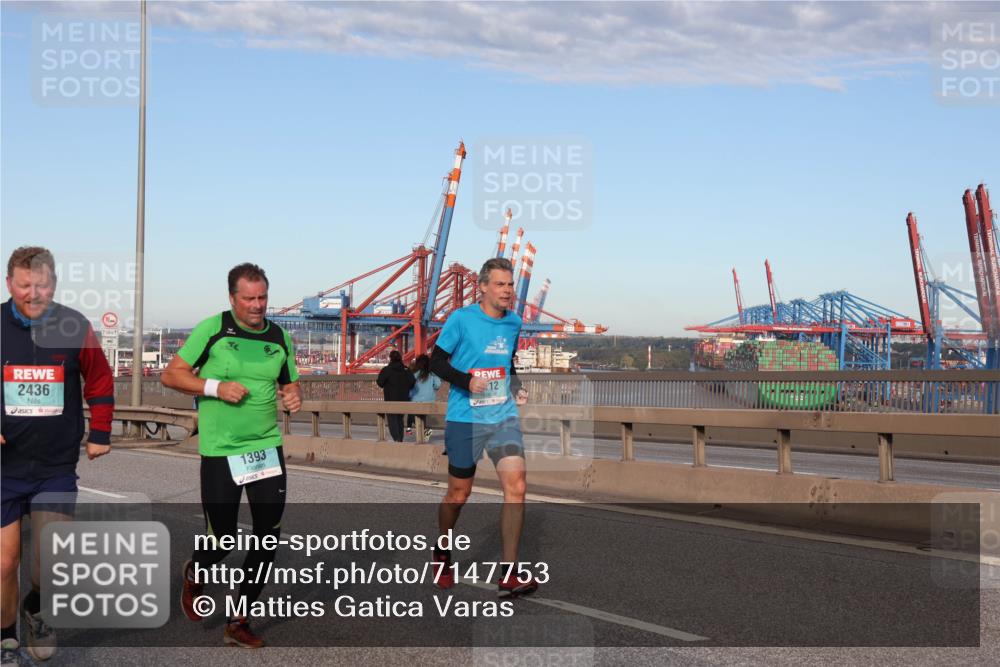 03.10.2024 - Köhlbrandbrückenlauf Matties Gatica Varas http://msf.ph/oto/7147753 03.10.2024 09:44:00 Position 2 2436, 500, 18, 1393, 12 meine-sportfotos.de
