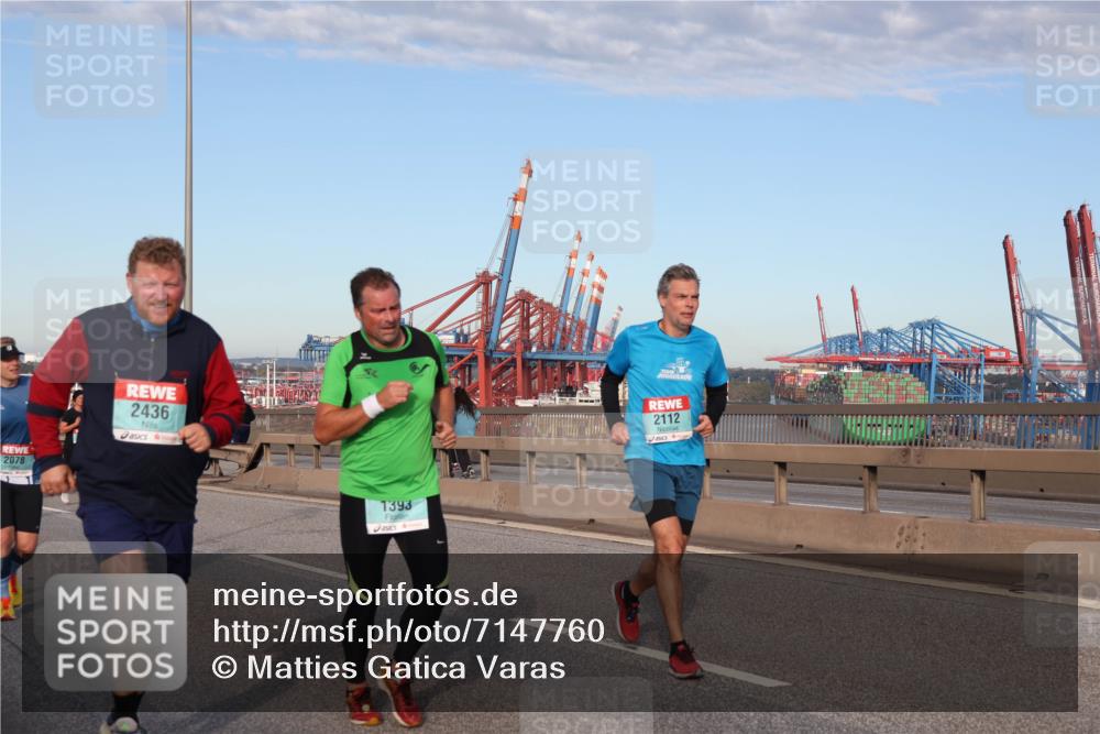 03.10.2024 - Köhlbrandbrückenlauf Matties Gatica Varas http://msf.ph/oto/7147760 03.10.2024 09:44:00 Position 2 2078, 2436, 1393, 2112 meine-sportfotos.de