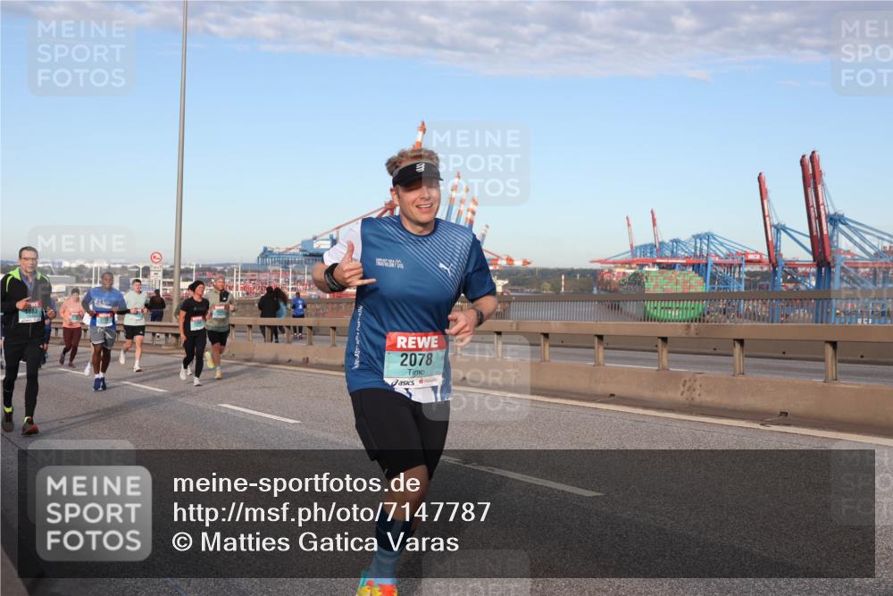03.10.2024 - Köhlbrandbrückenlauf Matties Gatica Varas http://msf.ph/oto/7147787 03.10.2024 09:44:03 Position 2 2078 meine-sportfotos.de