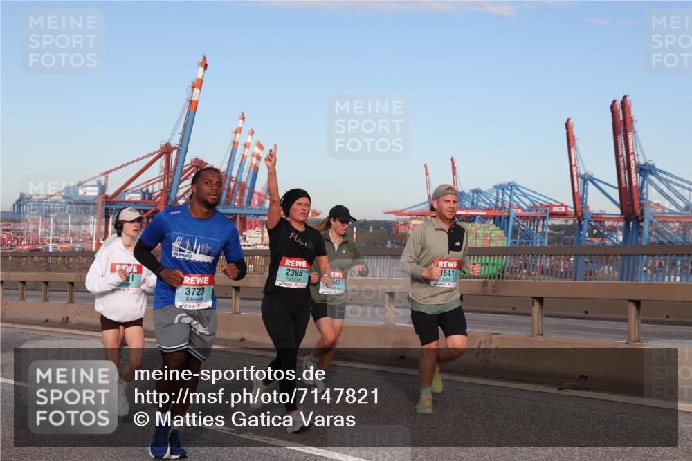 03.10.2024 - Köhlbrandbrückenlauf Matties Gatica Varas http://msf.ph/oto/7147821 03.10.2024 09:44:07 Position 2 2395, 1, 3723, 42, 1641 meine-sportfotos.de