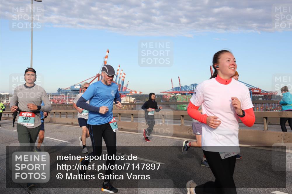 03.10.2024 - Köhlbrandbrückenlauf Matties Gatica Varas http://msf.ph/oto/7147897 03.10.2024 09:44:15 Position 2 1352, 175, 2015, 20, 170 meine-sportfotos.de