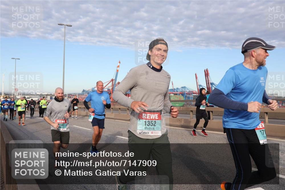 03.10.2024 - Köhlbrandbrückenlauf Matties Gatica Varas http://msf.ph/oto/7147909 03.10.2024 09:44:16 Position 2 2815, 28, 3187, 1352, 17 meine-sportfotos.de