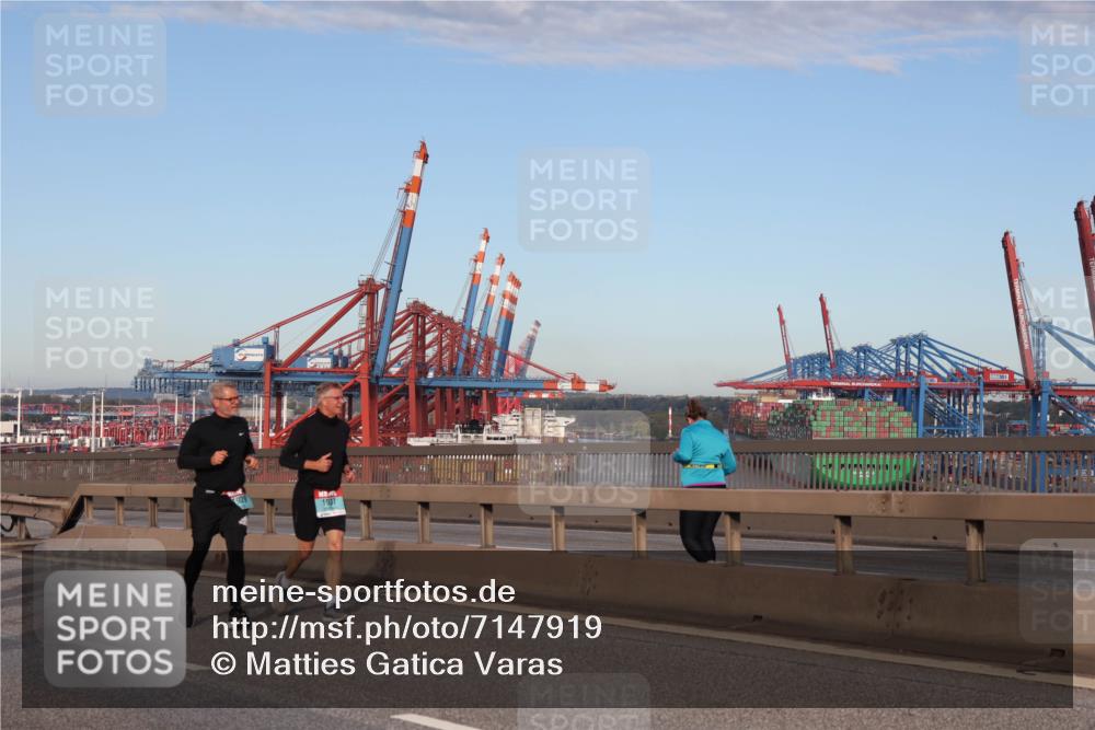 03.10.2024 - Köhlbrandbrückenlauf Matties Gatica Varas http://msf.ph/oto/7147919 03.10.2024 09:44:18 Position 2 929, 1937 meine-sportfotos.de