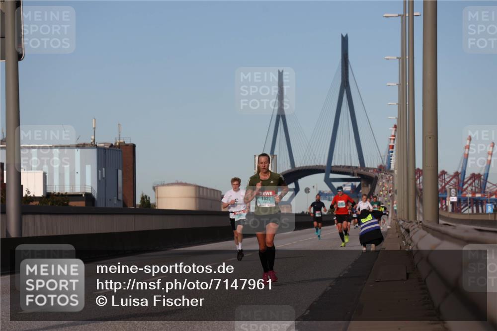 03.10.2024 - Köhlbrandbrückenlauf Luisa Fischer http://msf.ph/oto/7147961 03.10.2024 09:40:17 Position 3  meine-sportfotos.de
