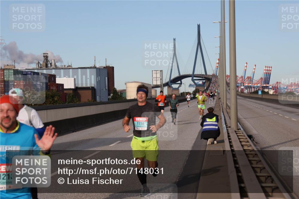 03.10.2024 - Köhlbrandbrückenlauf Luisa Fischer http://msf.ph/oto/7148031 03.10.2024 09:42:49 Position 3 213, 1114 meine-sportfotos.de