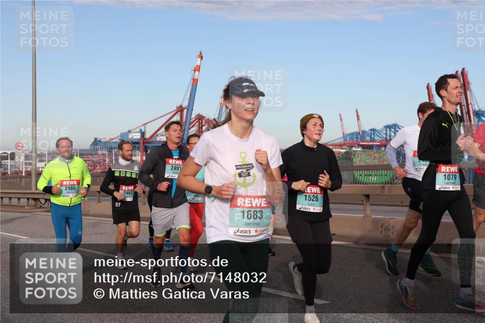 03.10.2024 - Köhlbrandbrückenlauf Matties Gatica Varas http://msf.ph/oto/7148032 03.10.2024 09:44:27 Position 2 2460, 2462, 2491, 2017, 1683, 1526, 1079 meine-sportfotos.de