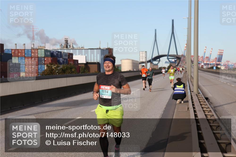03.10.2024 - Köhlbrandbrückenlauf Luisa Fischer http://msf.ph/oto/7148033 03.10.2024 09:42:50 Position 3 1114 meine-sportfotos.de