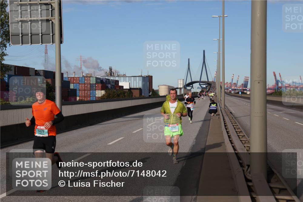 03.10.2024 - Köhlbrandbrückenlauf Luisa Fischer http://msf.ph/oto/7148042 03.10.2024 09:43:04 Position 3 1429 meine-sportfotos.de