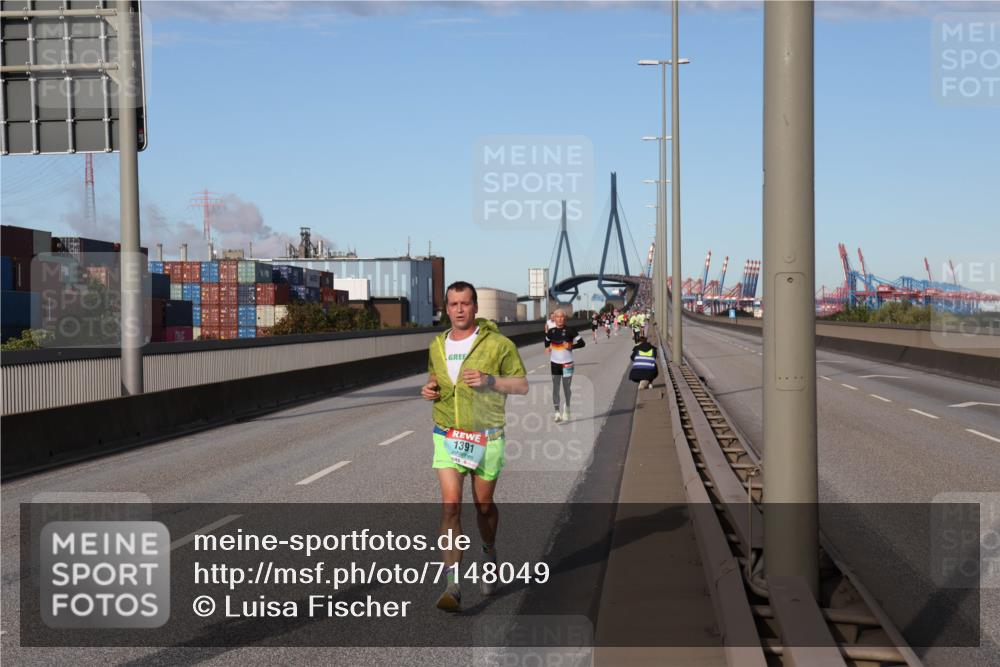 03.10.2024 - Köhlbrandbrückenlauf Luisa Fischer http://msf.ph/oto/7148049 03.10.2024 09:43:05 Position 3 1391 meine-sportfotos.de