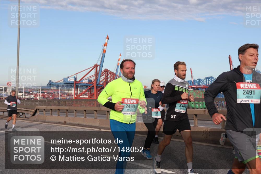 03.10.2024 - Köhlbrandbrückenlauf Matties Gatica Varas http://msf.ph/oto/7148052 03.10.2024 09:44:29 Position 2 2460, 2491, 2462, 1931 meine-sportfotos.de