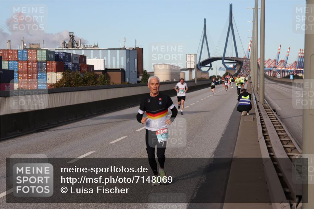 03.10.2024 - Köhlbrandbrückenlauf Luisa Fischer http://msf.ph/oto/7148069 03.10.2024 09:43:09 Position 3 1029 meine-sportfotos.de