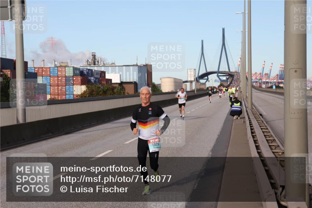 03.10.2024 - Köhlbrandbrückenlauf Luisa Fischer http://msf.ph/oto/7148077 03.10.2024 09:43:10 Position 3 1029 meine-sportfotos.de
