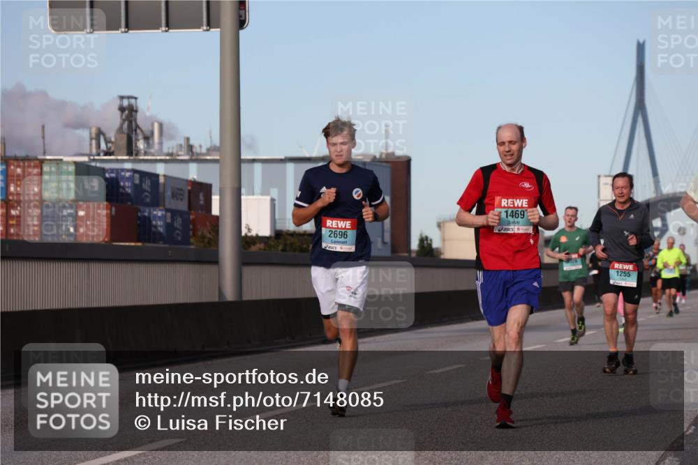 03.10.2024 - Köhlbrandbrückenlauf Luisa Fischer http://msf.ph/oto/7148085 03.10.2024 09:43:39 Position 3 2696, 1469, 1255 meine-sportfotos.de