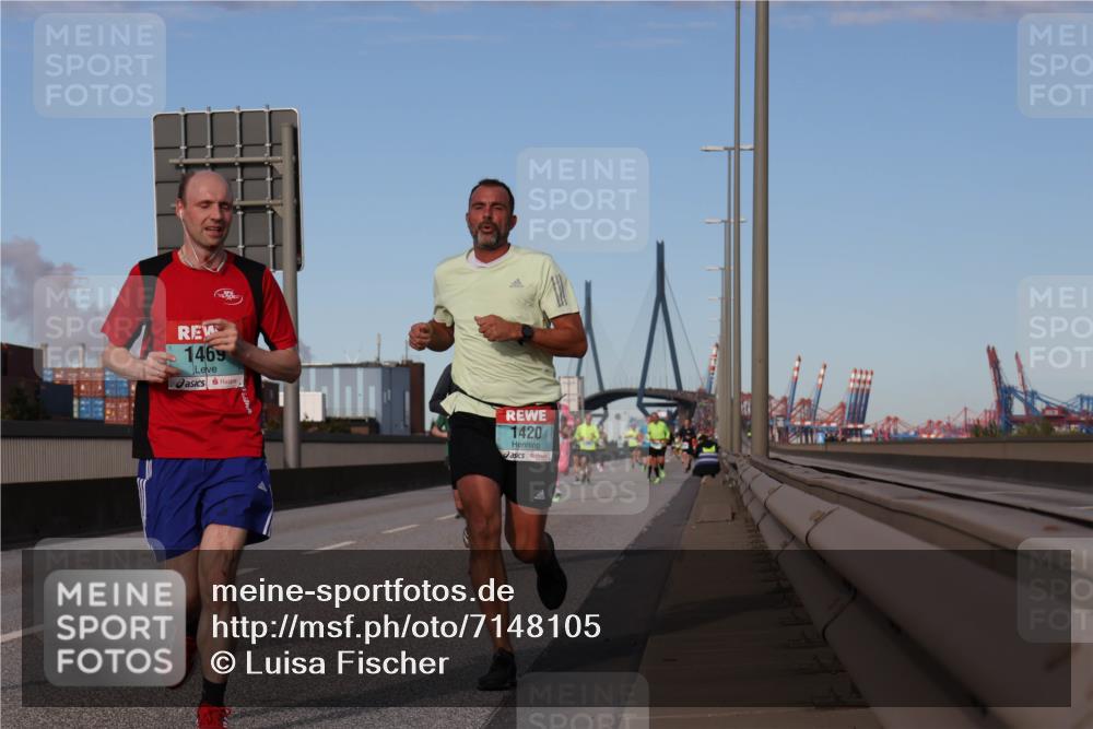 03.10.2024 - Köhlbrandbrückenlauf Luisa Fischer http://msf.ph/oto/7148105 03.10.2024 09:43:43 Position 3 1469, 1420 meine-sportfotos.de