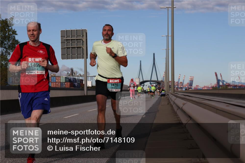 03.10.2024 - Köhlbrandbrückenlauf Luisa Fischer http://msf.ph/oto/7148109 03.10.2024 09:43:43 Position 3 1469, 1420 meine-sportfotos.de