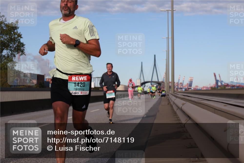 03.10.2024 - Köhlbrandbrückenlauf Luisa Fischer http://msf.ph/oto/7148119 03.10.2024 09:43:44 Position 3 1420, 1255, 97 meine-sportfotos.de