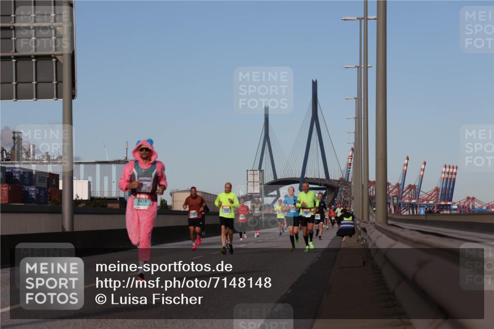 03.10.2024 - Köhlbrandbrückenlauf Luisa Fischer http://msf.ph/oto/7148148 03.10.2024 09:43:49 Position 3 1478, 1482 meine-sportfotos.de