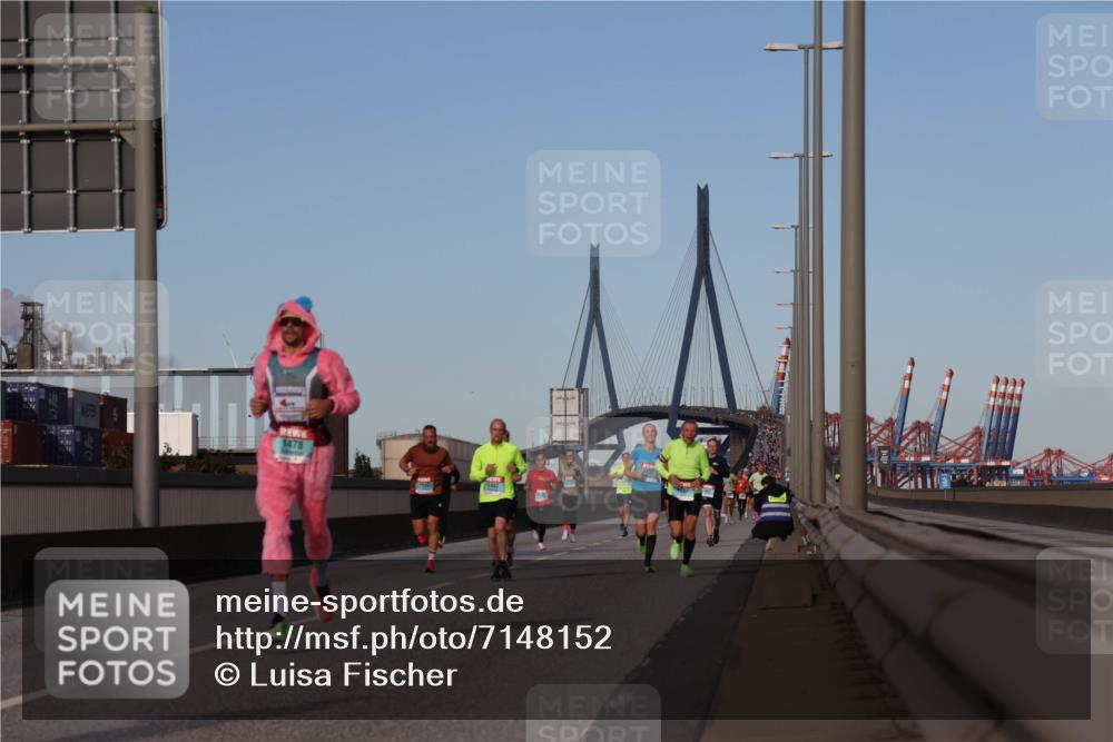 03.10.2024 - Köhlbrandbrückenlauf Luisa Fischer http://msf.ph/oto/7148152 03.10.2024 09:43:49 Position 3 1478, 1482 meine-sportfotos.de