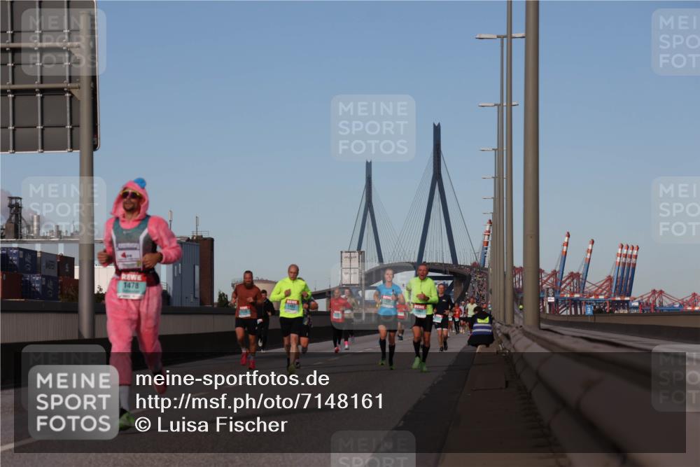 03.10.2024 - Köhlbrandbrückenlauf Luisa Fischer http://msf.ph/oto/7148161 03.10.2024 09:43:50 Position 3 1478, 1482, 1132, 1067 meine-sportfotos.de