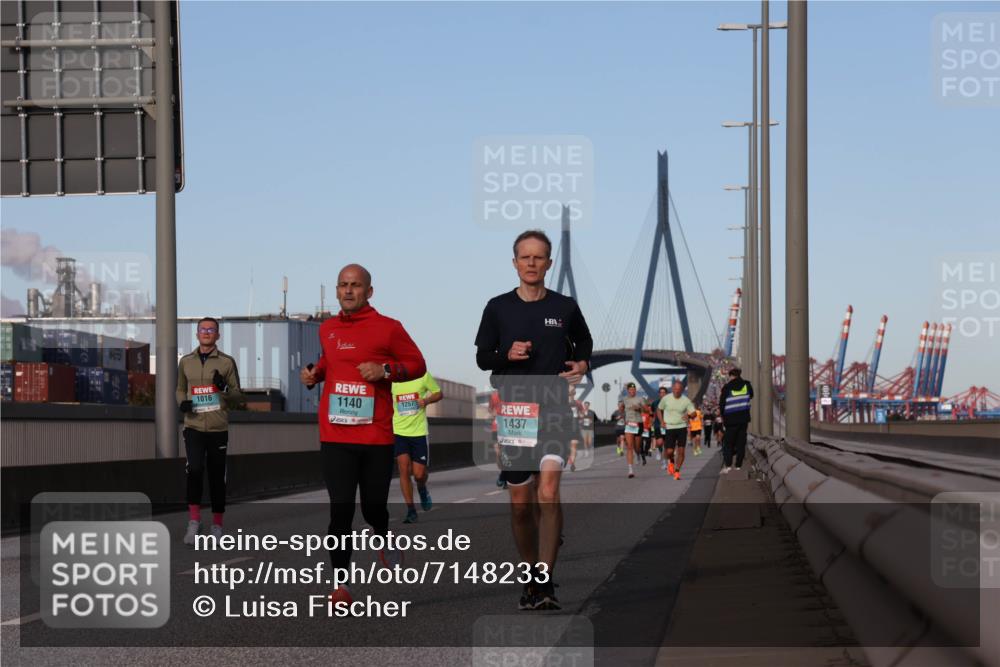 03.10.2024 - Köhlbrandbrückenlauf Luisa Fischer http://msf.ph/oto/7148233 03.10.2024 09:44:04 Position 3 1140, 1016, 1257, 1437 meine-sportfotos.de