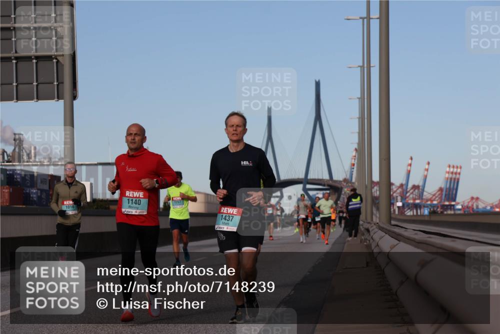 03.10.2024 - Köhlbrandbrückenlauf Luisa Fischer http://msf.ph/oto/7148239 03.10.2024 09:44:04 Position 3 1140, 1016, 1257, 1437 meine-sportfotos.de